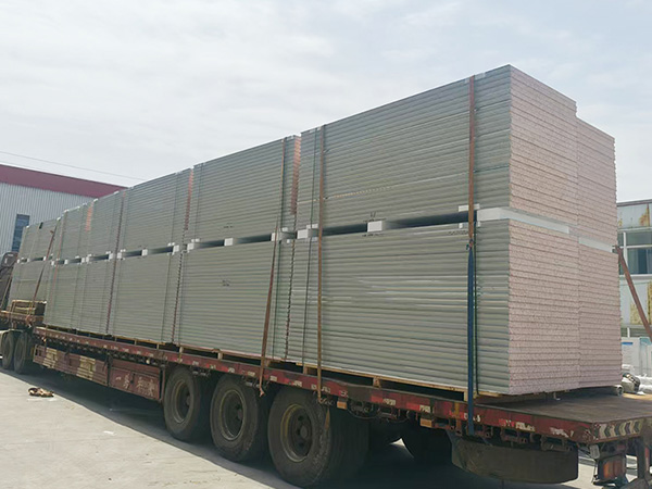 真金不老泡夹芯板